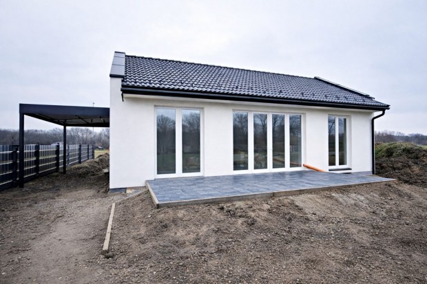 Modern otthon term�szetk�zeli k�rnyezetben