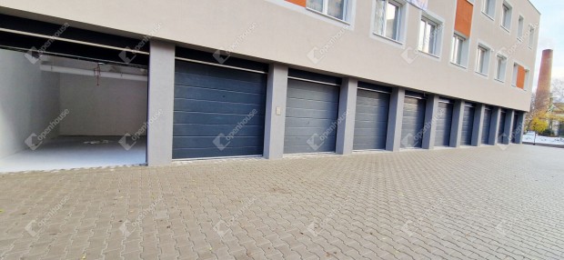 Modern otthonok a min�s�g jegy�ben Di�sgy�r sz�v�ben!