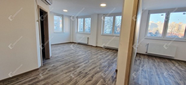 Modern otthonok a min�s�g jegy�ben Di�sgy�r sz�v�ben!