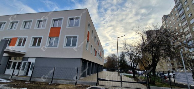 Modern otthonok a min�s�g jegy�ben Di�sgy�r sz�v�ben!