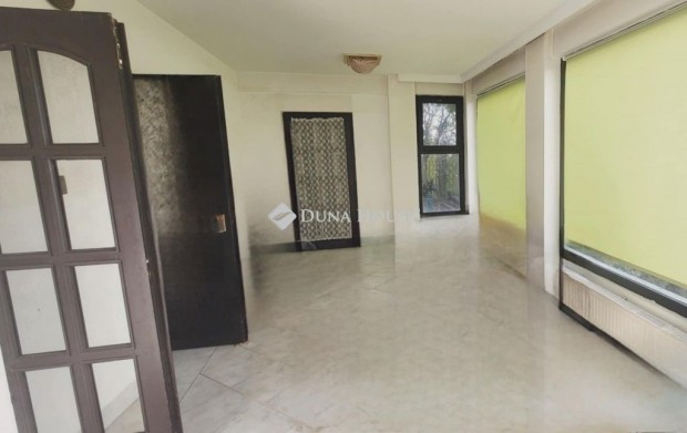 Mogyor�di 155 nm-es h�z elad�