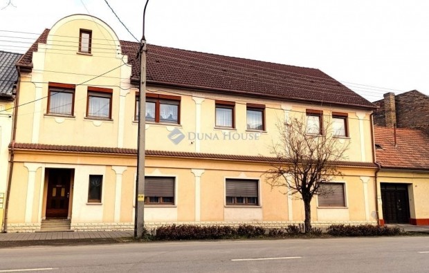 Moh�csi 265 nm-es h�z elad�