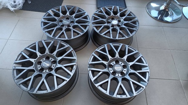Momo 5x100 R15 alufelni / 15 VW Polo Seat Ibiza Skoda Fabia felni
