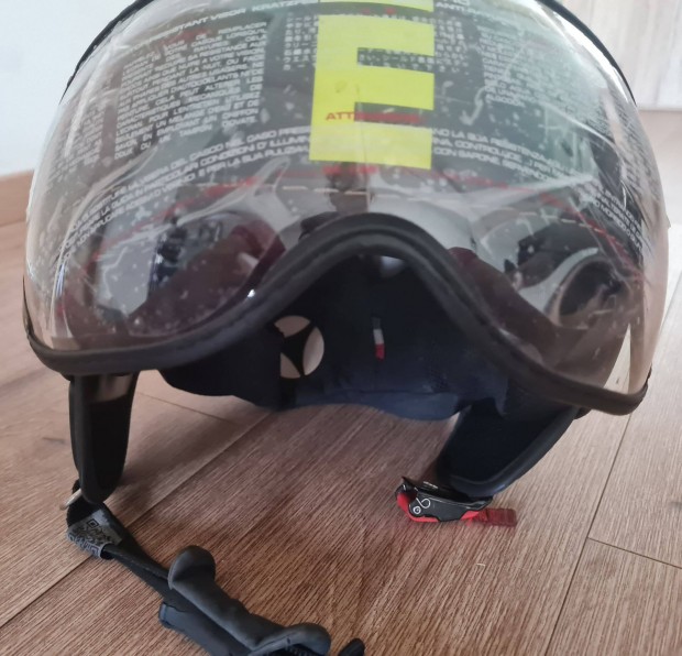 Momo Fluo matt fekete/ UV sárga robogó városi motoros sisak XL