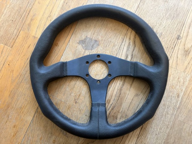 Momo d35 sport kormany