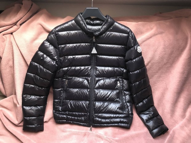 Moncler Acorus 1-es frfi pehelykabt