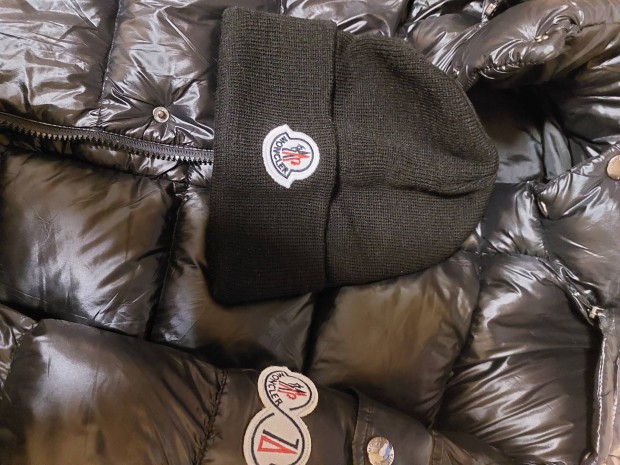 Moncler sapka