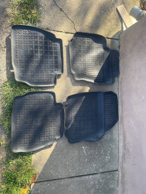 Mondeo mk4 méretpontos gumiszőnyeg