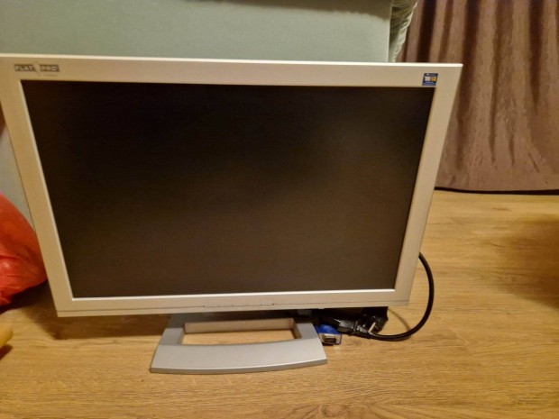 Monitor 19' 2 db