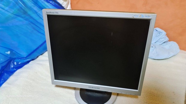 Monitor 710N Samsung 17"