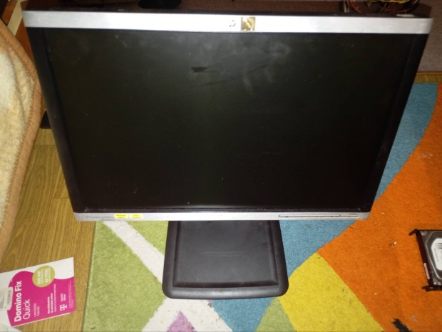 Monitor HP 19" DVI .VGA csatis .