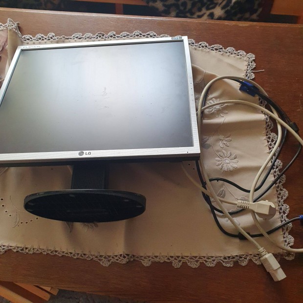 Monitor LCD 19" elad