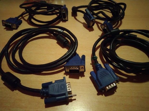Monitor VGA Kábelek