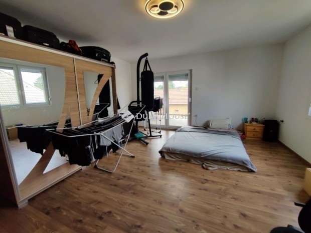 Monori elad� 201 nm-es h�z