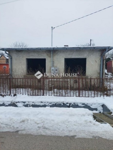 Monorierd� - K�zponthoz k�zel