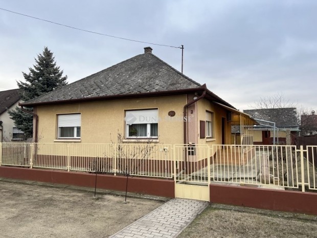 Monorierd�i 83 nm-es h�z elad�