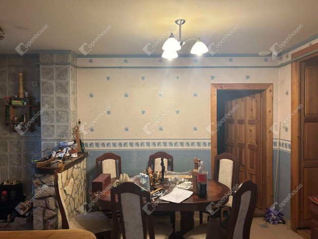 Monorierdőn eladó igényes tanya
