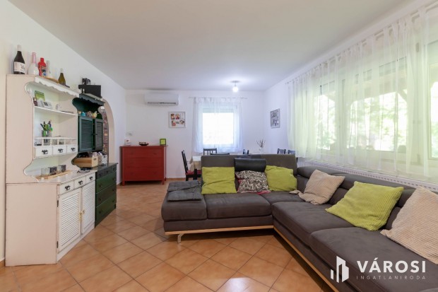 Monoron kt szintes, 155 m2-es hz 955 m2-es telken elad