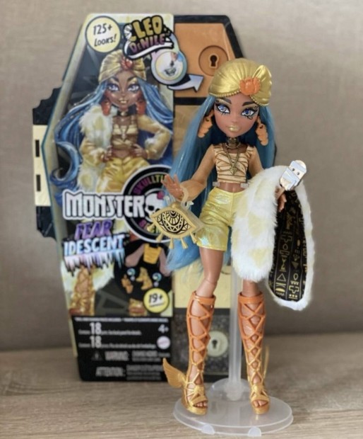 Monster High Cleo de Nile barbie baba elad