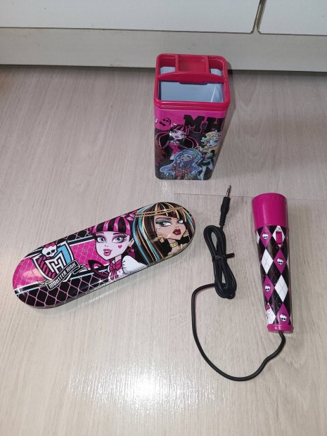 Monster High csomag : smink , fm tolltart , mikrofon