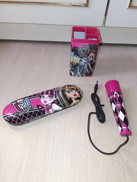 Monster High csomag: mikrofon smink fm tolltart