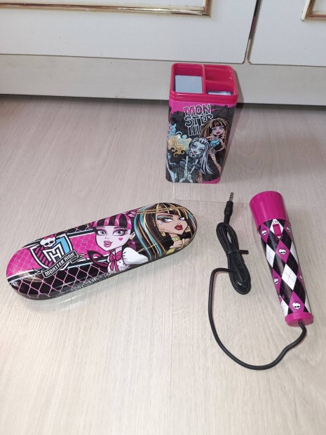 Monster High csomag: mikrofon smink fm tolltart 