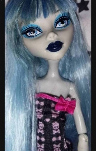 Monster high Ghoulia Yelps 