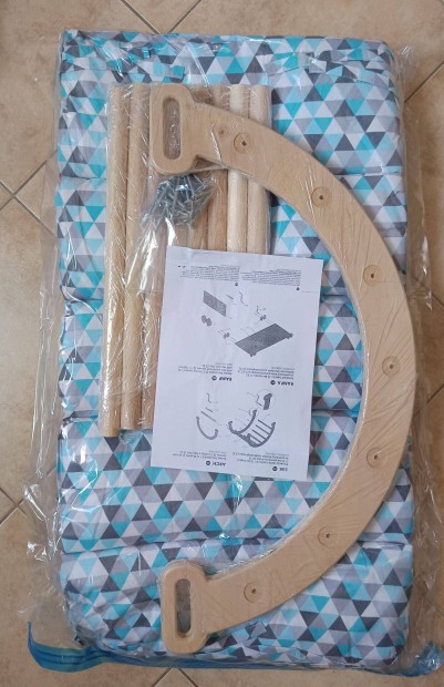 Montessori mászóív/hinta + párna kisgyermeknek, új