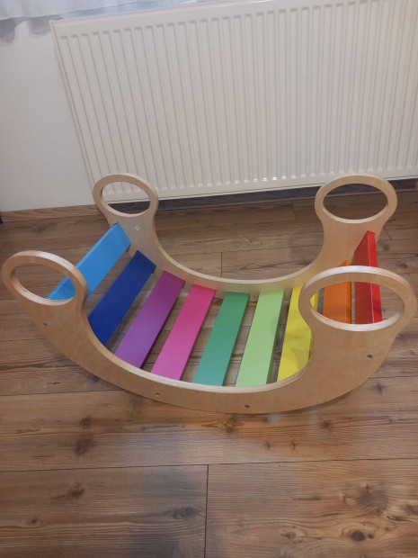 Montessori szivárvány fahinta