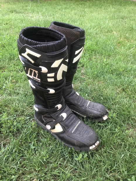 Mooseracing cross csizma 48,5-es