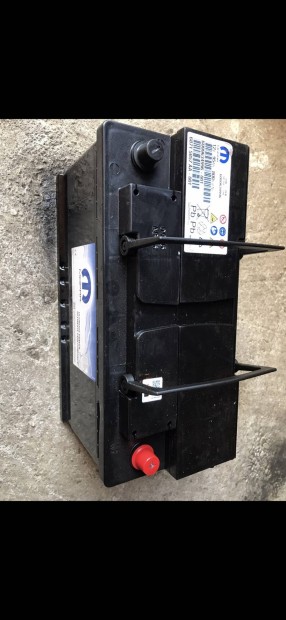 Mopar 12V 95Ah 800A �j akkumul�tor