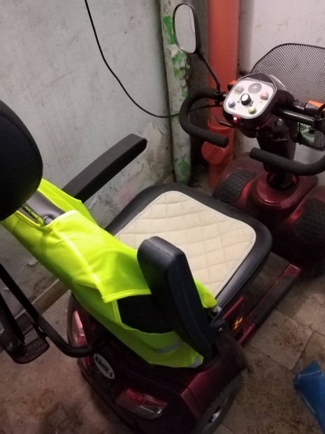 Moped KKSZ4 elad