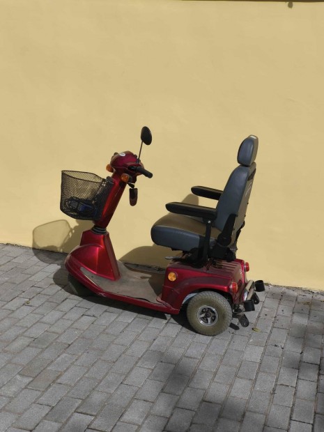 Moped elad 