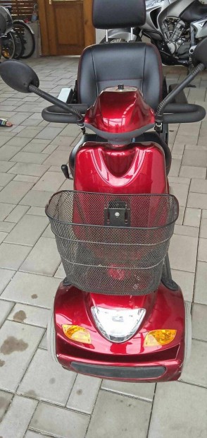 Moped rokkant elektromos kocsi 