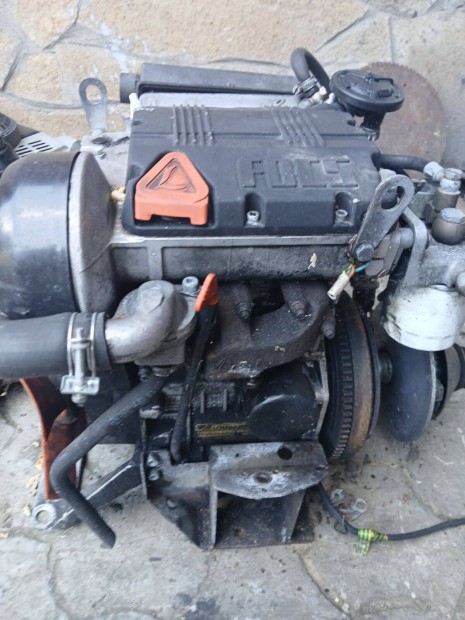 Mopedautó Lombardini motor eladó