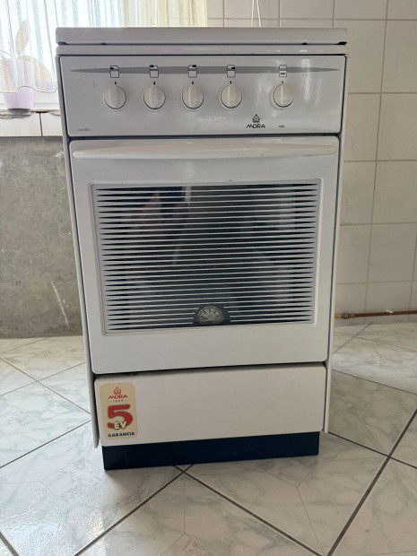 Mora gztzhely
