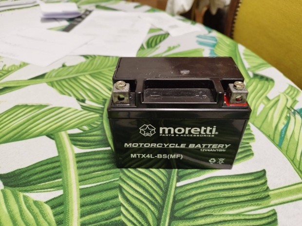 Moretti MTX4L-BS(MF) Motorkerkpr Akkumultor