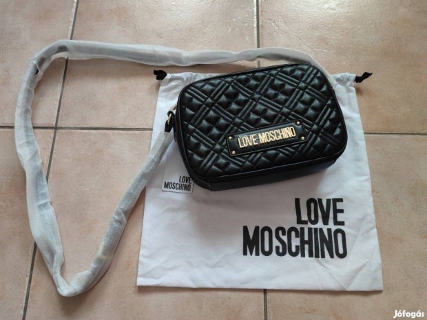 Moschino olasz ni tska j cmks