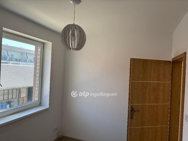 Mosonmagyar�v�ri 53 nm-es lak�s kiad�