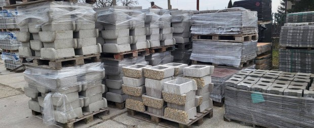 Hasznalt Beton Tamfalelem () Hasznalt Beton Tamfalelem