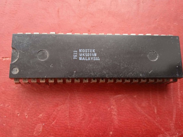 Mostek MK5014N Calculator chip IC , j