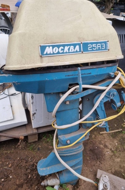 Moszkva 25A cs�nakmotor elad�