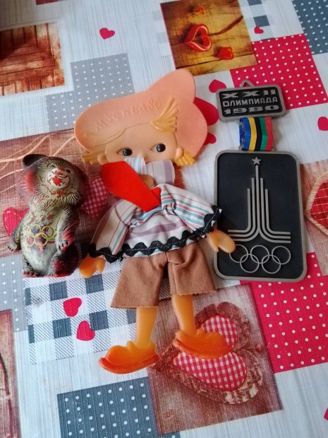 Moszkvai Olimpia 1980 emléktárgyak