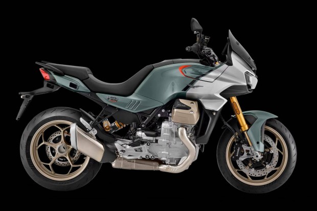 Moto Guzzi V100 Mandello S Rendelhető! Tesztvez...