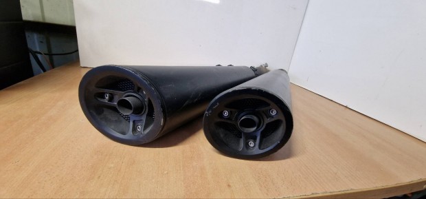 Moto Guzzi V9 bobber kipufog� p�r 