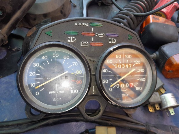 Moto Guzzi V 35 Imola alkatrész km óra