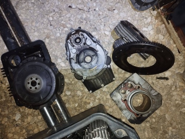 Moto Guzzi V 35 motor blokk