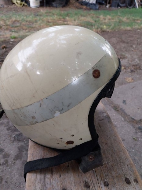 Moto Guzzi motoros bukósisak jugoszláv hadsereg veterán motor sisak