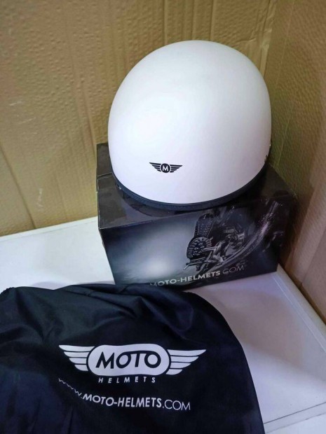 Moto Helmets D22 Matt White sisak, buksisak