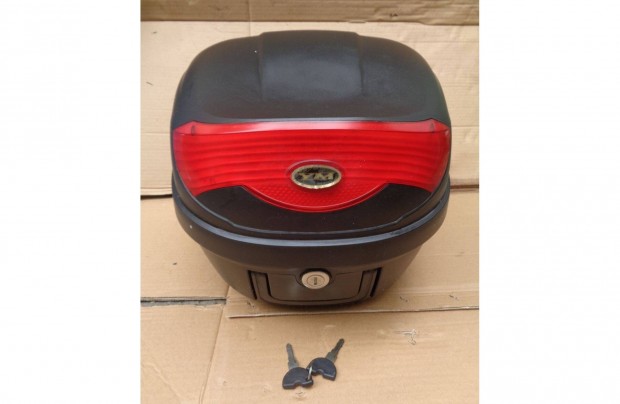 Motor, robogó sisaktartó doboz